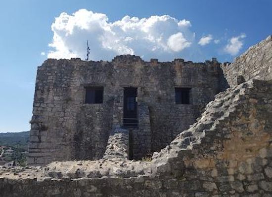 albania/gjirokaster/attraction/kassiopi-castle