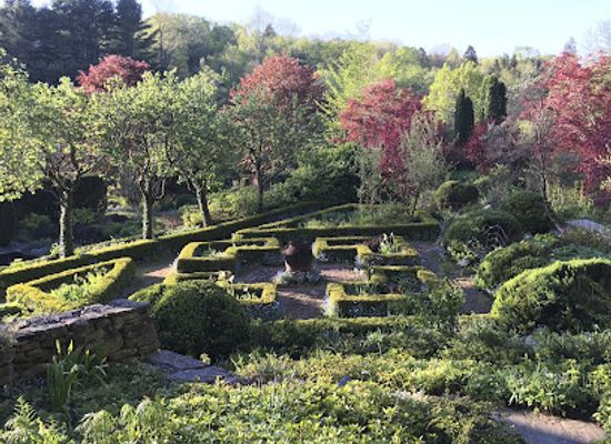 connecticut/naugatuck-valley/attraction/hollister-house-garden