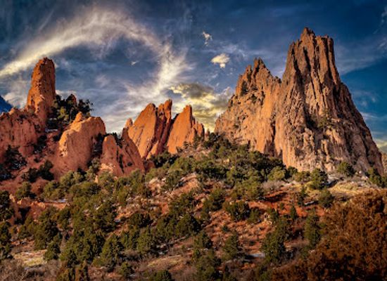 colorado/pikes-peak/attraction/garden-of-the-gods