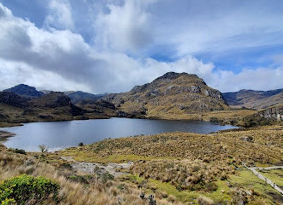 ecuador/azuay-region/attraction/parque-nacional-cajas-laguna-toreadora