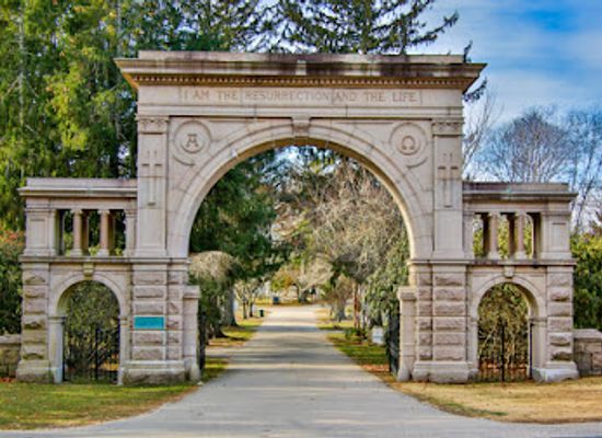 connecticut/southeastern-connecticut/attraction/elm-grove-cemetery