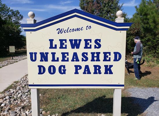 delaware/cape-henlopen-state-park/attraction/lewes-unleashed-dog-park-private-park