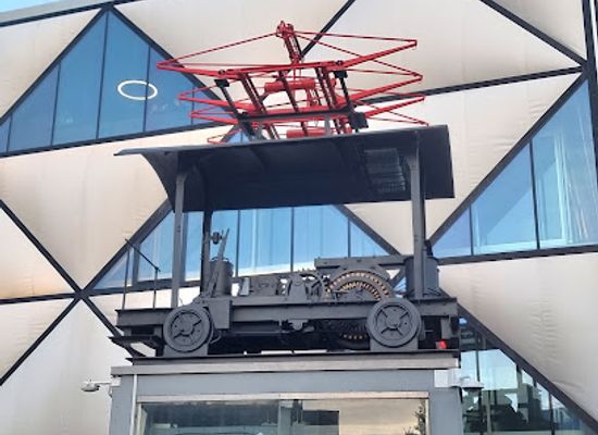 switzerland/lausanne/flon/attraction/chariot-transbordeur