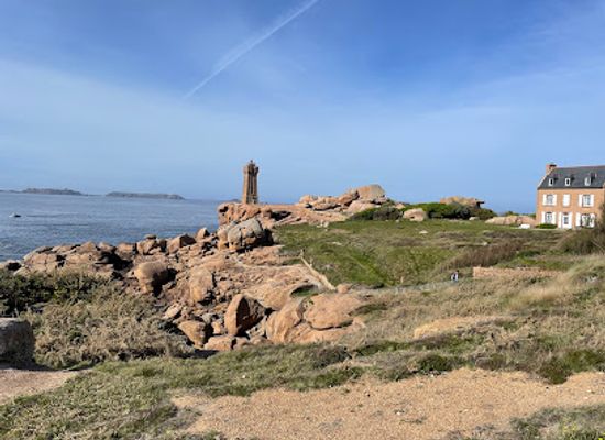 france/côte-de-granit-rose/attraction/phare-de-men-ruz