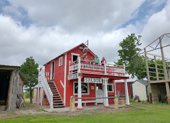 nebraska/sandhills/attraction/dobby-s-frontier-town