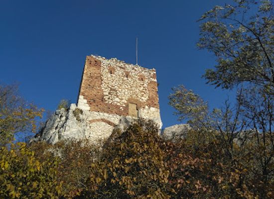 czechia/south-moravia/attraction/goat-castle