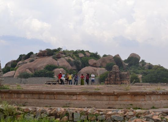 india/hampi/attraction/palace-of-vira-harihara