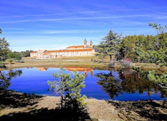 spain/aragon/attraction/monasterio-nuevo-de-san-juan-de-la-pena