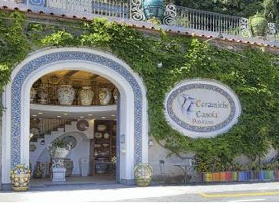italy/positano/attraction/ceramiche-casola
