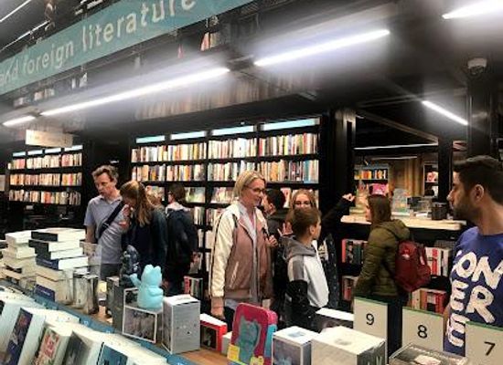 belgium/genk/attraction/book-store-dominicanen
