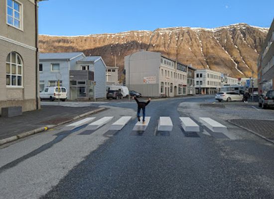 iceland/westfjords/attraction/3d-crosswalk