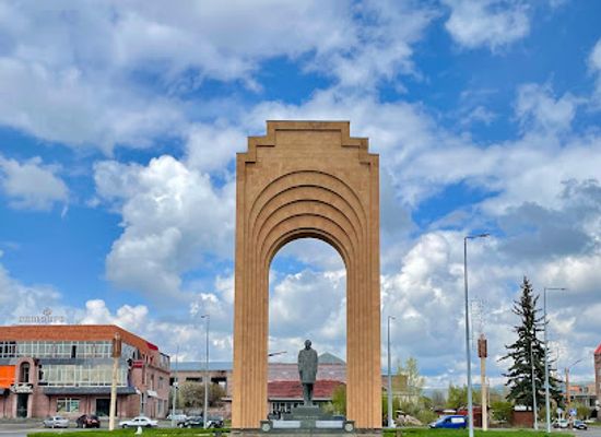 armenia/arpi-lake/attraction/charles-aznavour-square