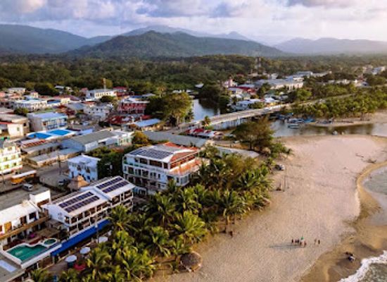 honduras/tela/attraction/tela-honduras-public-beach