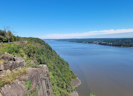 new-jersey/palisades/attraction/state-line-lookout-palisades-interstate-park-commission