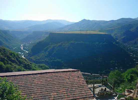armenia/lori-highlands/attraction/mendz-er-cave