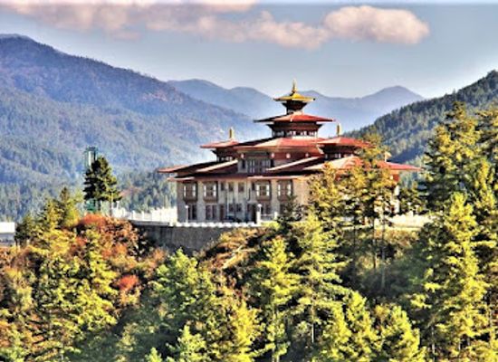 bhutan/lhuntse-district/attraction/jakar-dzong