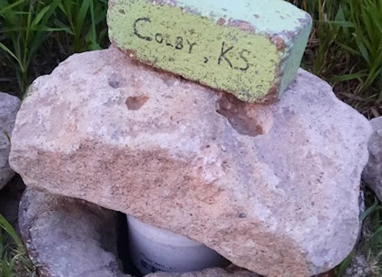 kansas/glaciated-region/attraction/the-world-s-oldest-active-geocache