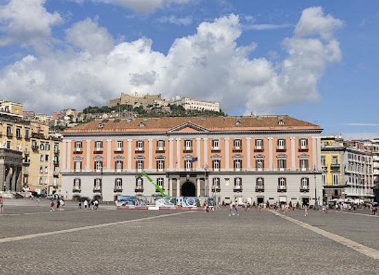 italy/naples/posillipo/attraction/piazza-del-plebiscito