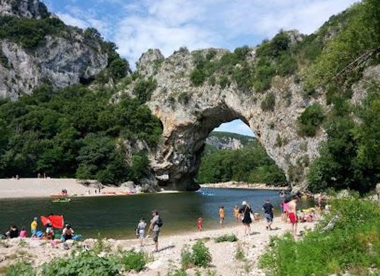 france/languedoc/attraction/vallon-pont-d-arc