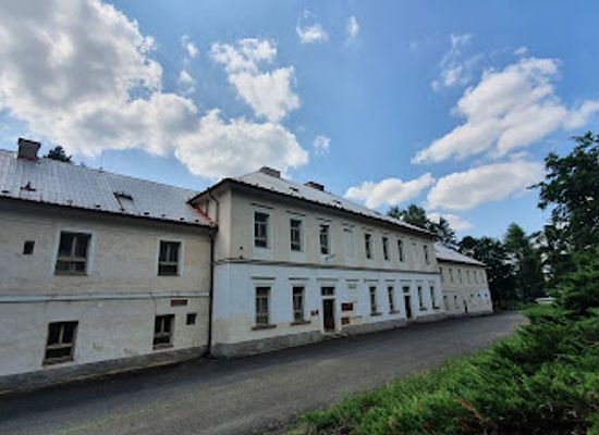 czechia/west-bohemia/attraction/chateau-brezina