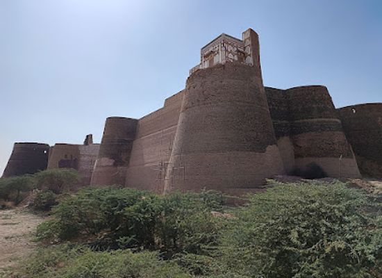 pakistan/cholistan-desert/attraction/abbasia-chowk