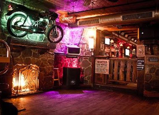 maryland/baltimore/attraction/the-horse-you-came-in-on-saloon