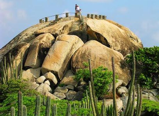 aruba/oranjestad/attraction/casibari-rock-formations