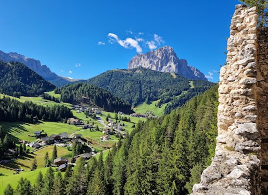 italy/val-gardena/attraction/rovine-del-castello-wolkenstein