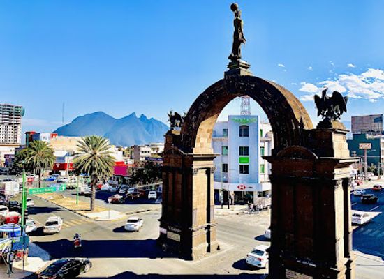 mexico/monterrey/attraction/arco-de-la-independencia