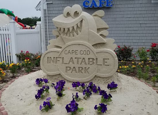 massachusetts/barnstable/attraction/cape-cod-inflatable-park