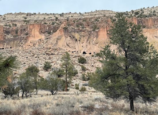new-mexico/bandelier-national-monument/attraction/frijoles-canyon-visitor-center