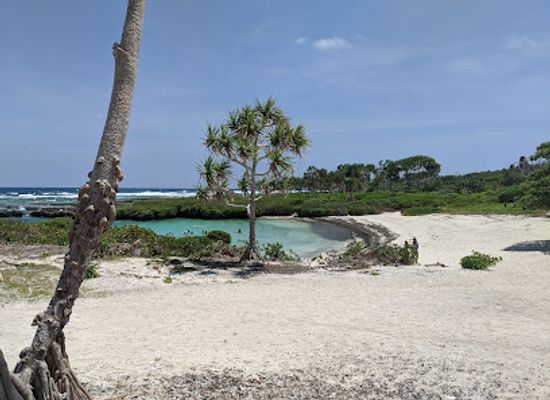 vanuatu/shefa-province/attraction/ch-something-beach