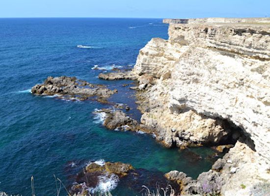 ukraine/crimean-peninsula/attraction/bowl-of-love