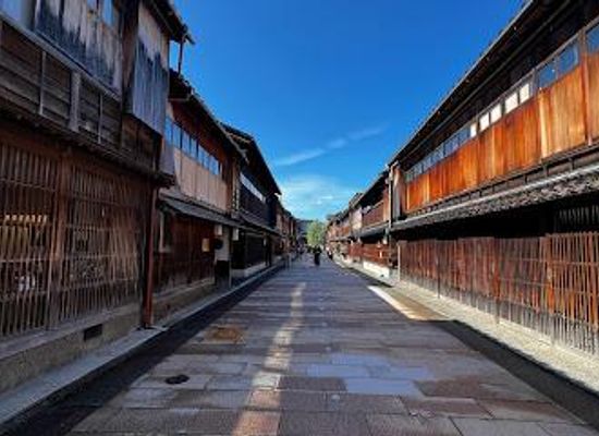 japan/kanazawa/attraction/higashi-chaya-district