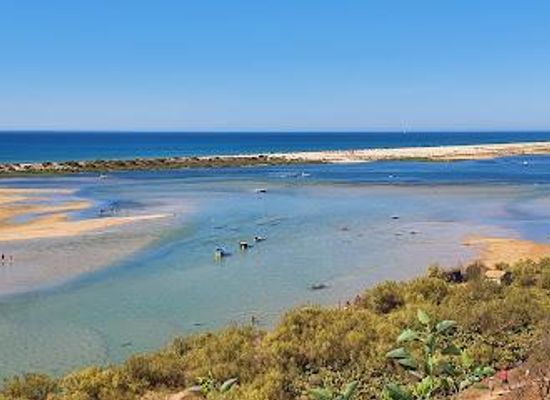 portugal/algarve/attraction/praia-de-cacela-velha