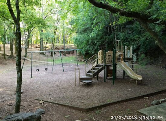 alabama/huntsville/attraction/maple-hill-park