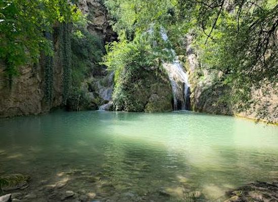 bulgaria/gabrovo/attraction/hotnitsa-waterfall