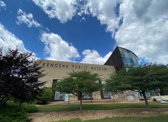 wisconsin/southeast-wisconsin/attraction/kenosha-public-museum