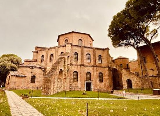 italy/ravenna/attraction/basilica-of-san-vitale