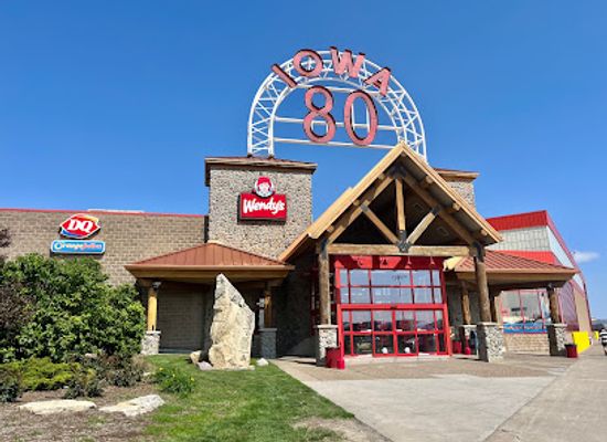 iowa/corn-belt/attraction/iowa-80-the-world-s-largest-truckstop