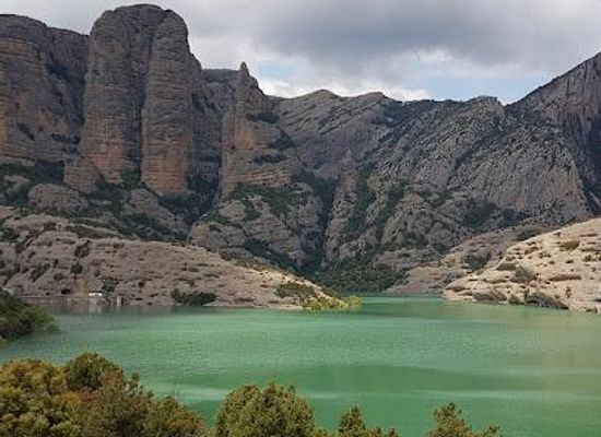 spain/huesca/attraction/parque-natural-de-la-sierra-y-los-canones-de-guara