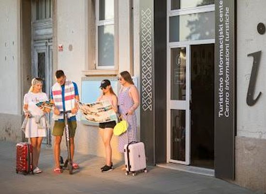 slovenia/koper/attraction/visit-izola