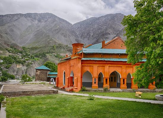 pakistan/kalash-valley/attraction/chitral-fort