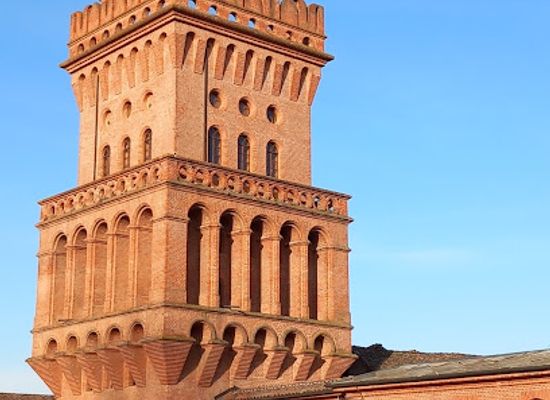 italy/roero/attraction/royal-castle-of-pollenzo