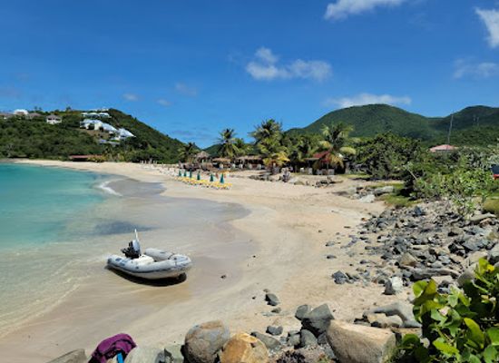 sint-maarten/little-bay/attraction/friar-s-bay-beach