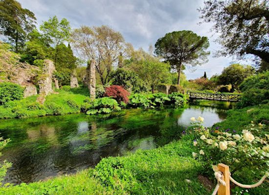 italy/lazio/attraction/the-gardens-of-ninfa