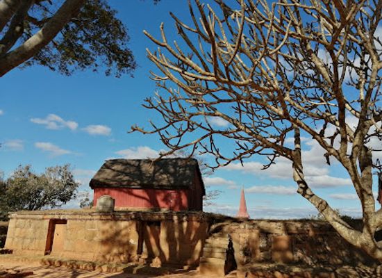 madagascar/atsinanana/attraction/rova-antsahadinta