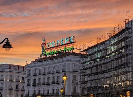 spain/madrid/landmark/puerta-del-sol