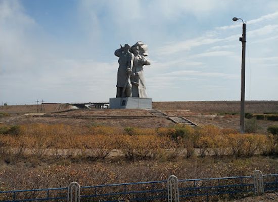 kazakhstan/zhezkazgan/attraction/monument-povstantsam-sarbazam