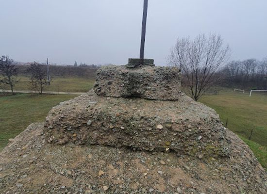 romania/crisana/attraction/cetatea-biharia